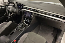 valkoinen Volkswagen Arteon 2022 kuva 28.