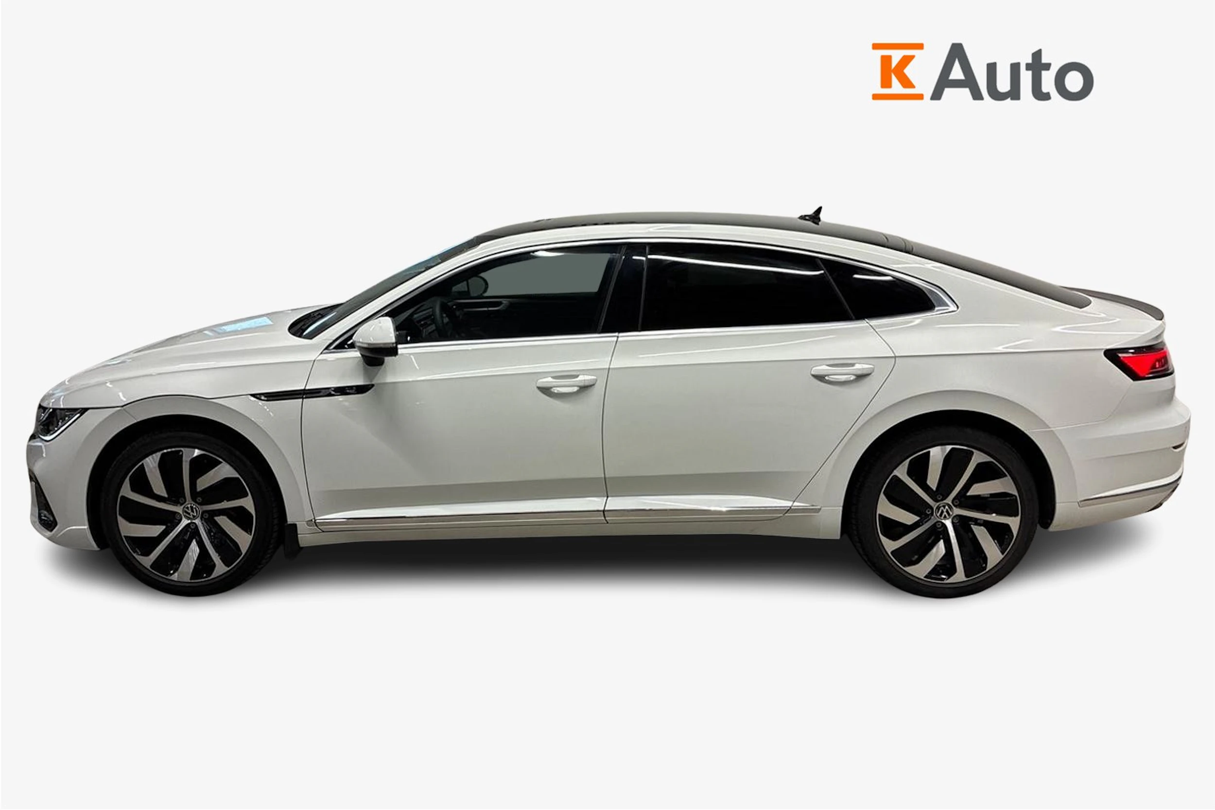 valkoinen Volkswagen Arteon 2022 kuva 5.