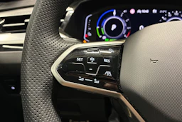 valkoinen Volkswagen Arteon 2022 kuva 13.