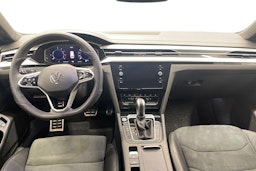 Sininen Volkswagen Arteon 2022 kuva 9.