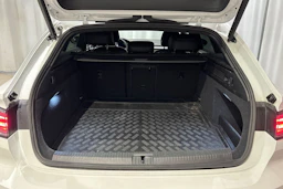 valkoinen Volkswagen Arteon 2022 kuva 13.