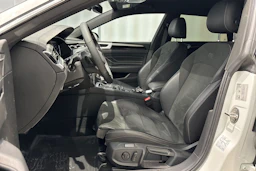 valkoinen Volkswagen Arteon 2022 kuva 18.