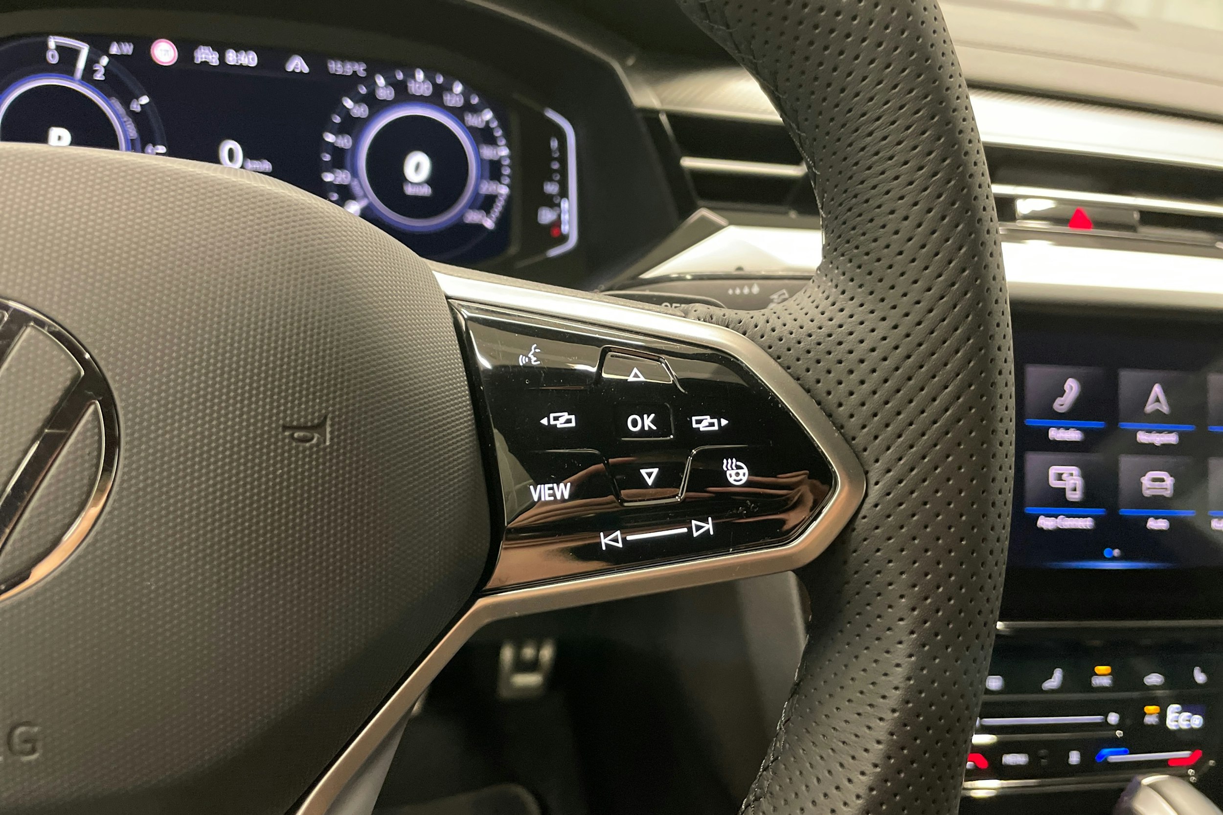 musta Volkswagen Arteon 2022 kuva 16.