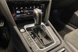 musta Volkswagen Arteon 2022 kuva 24.