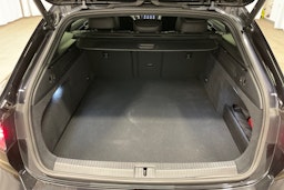 musta Volkswagen Arteon 2022 kuva 28.