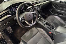 musta Volkswagen Arteon 2022 kuva 7.
