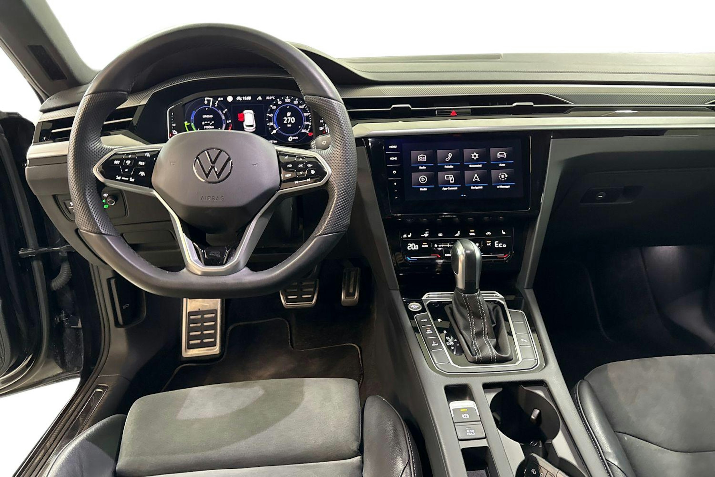 musta Volkswagen Arteon 2022 kuva 9.