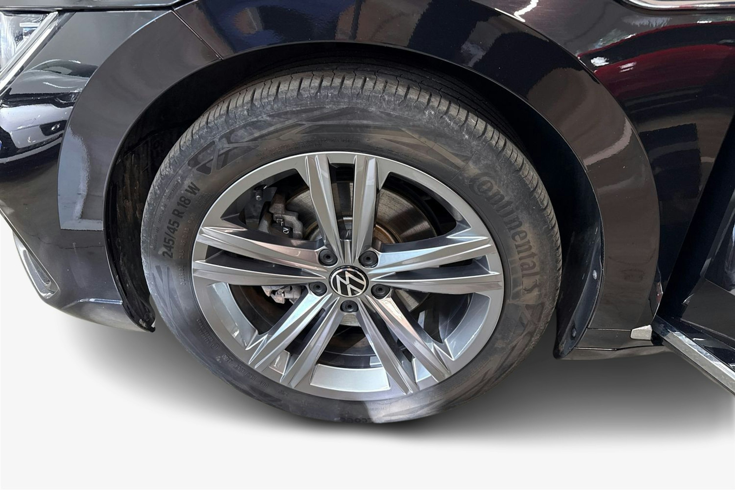 musta Volkswagen Arteon 2022 kuva 11.