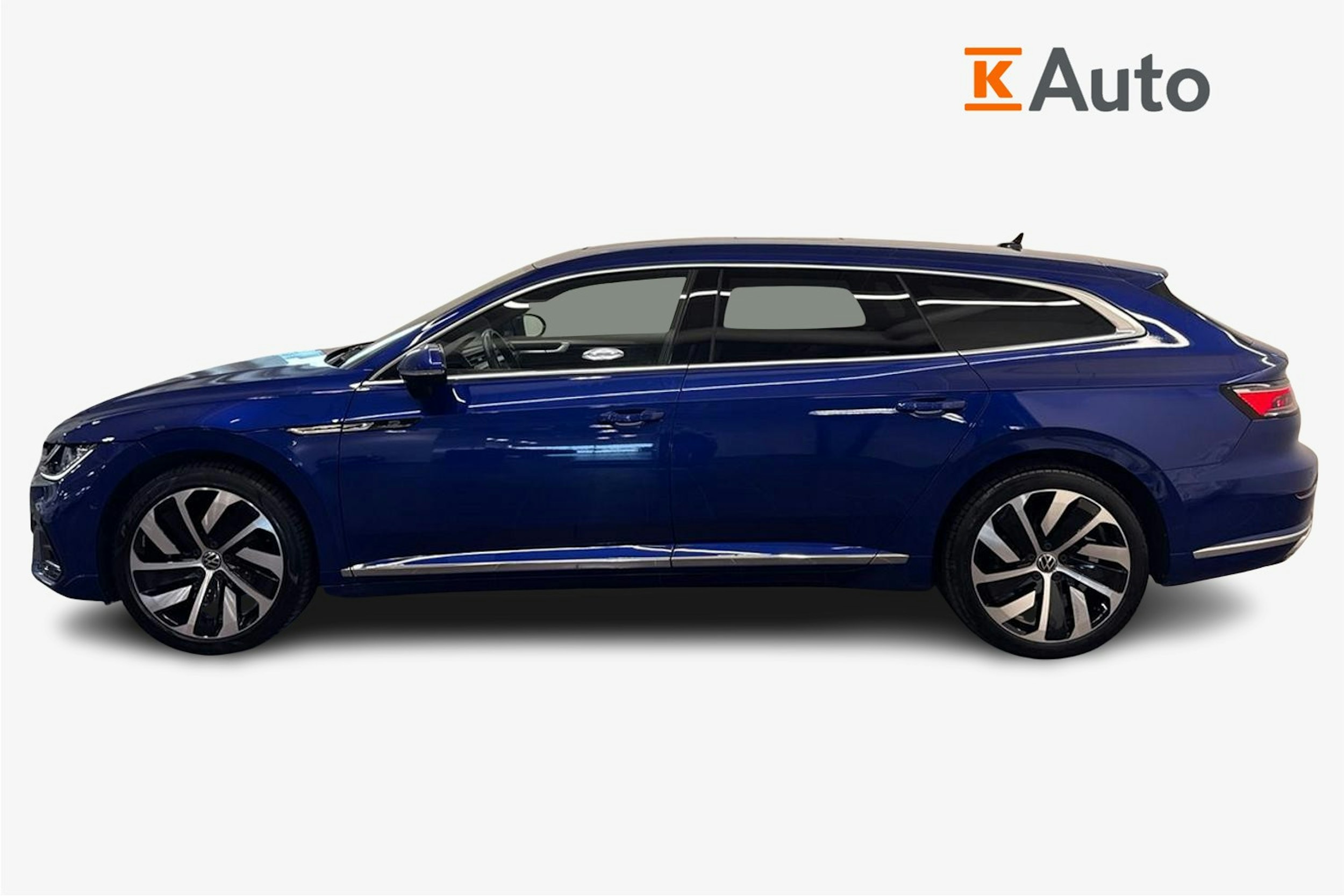 Sininen Volkswagen Arteon 2022 kuva 6.