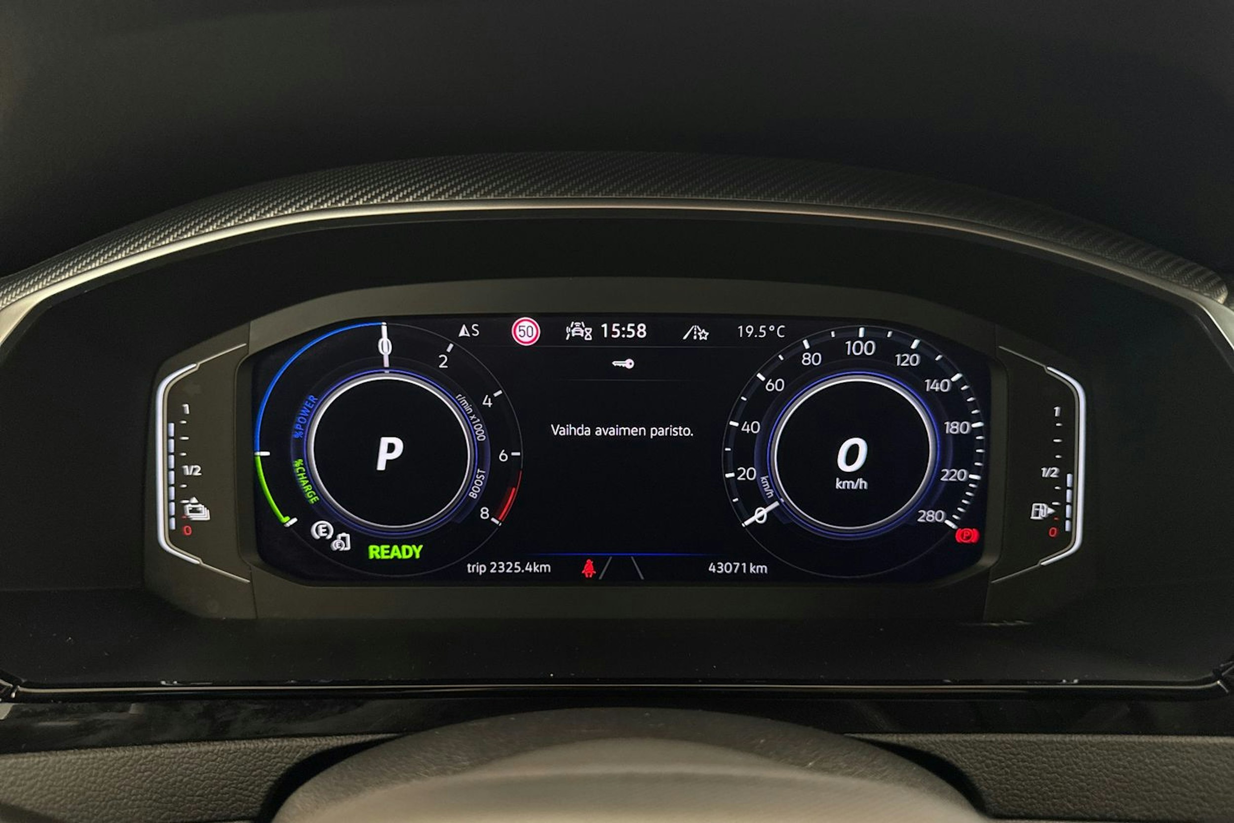 Sininen Volkswagen Arteon 2022 kuva 19.