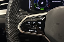Sininen Volkswagen Arteon 2022 kuva 20.