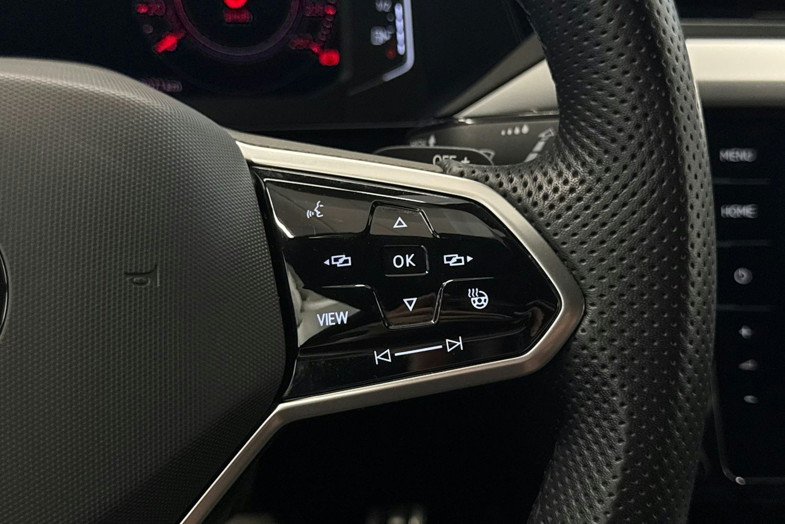 Sininen Volkswagen Arteon 2022 kuva 21.