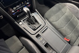 Sininen Volkswagen Arteon 2022 kuva 26.