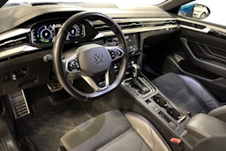 sininen Volkswagen Arteon 2022 kuva 7.