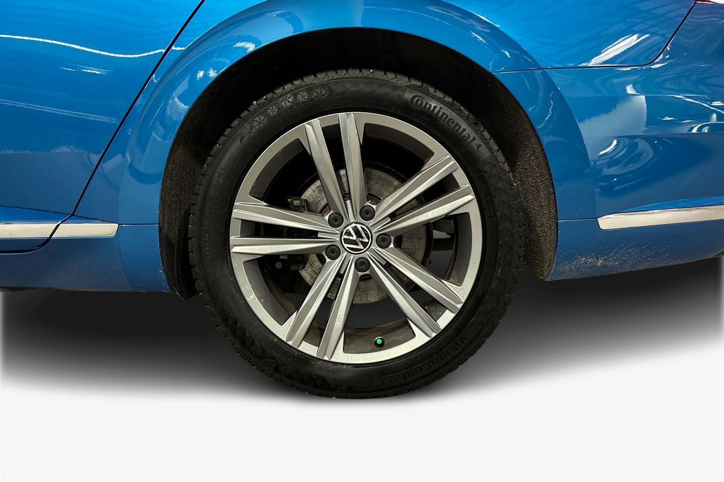 sininen Volkswagen Arteon 2022 kuva 11.