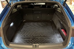 sininen Volkswagen Arteon 2022 kuva 14.