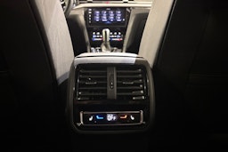 sininen Volkswagen Arteon 2022 kuva 16.