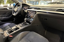 sininen Volkswagen Arteon 2022 kuva 24.