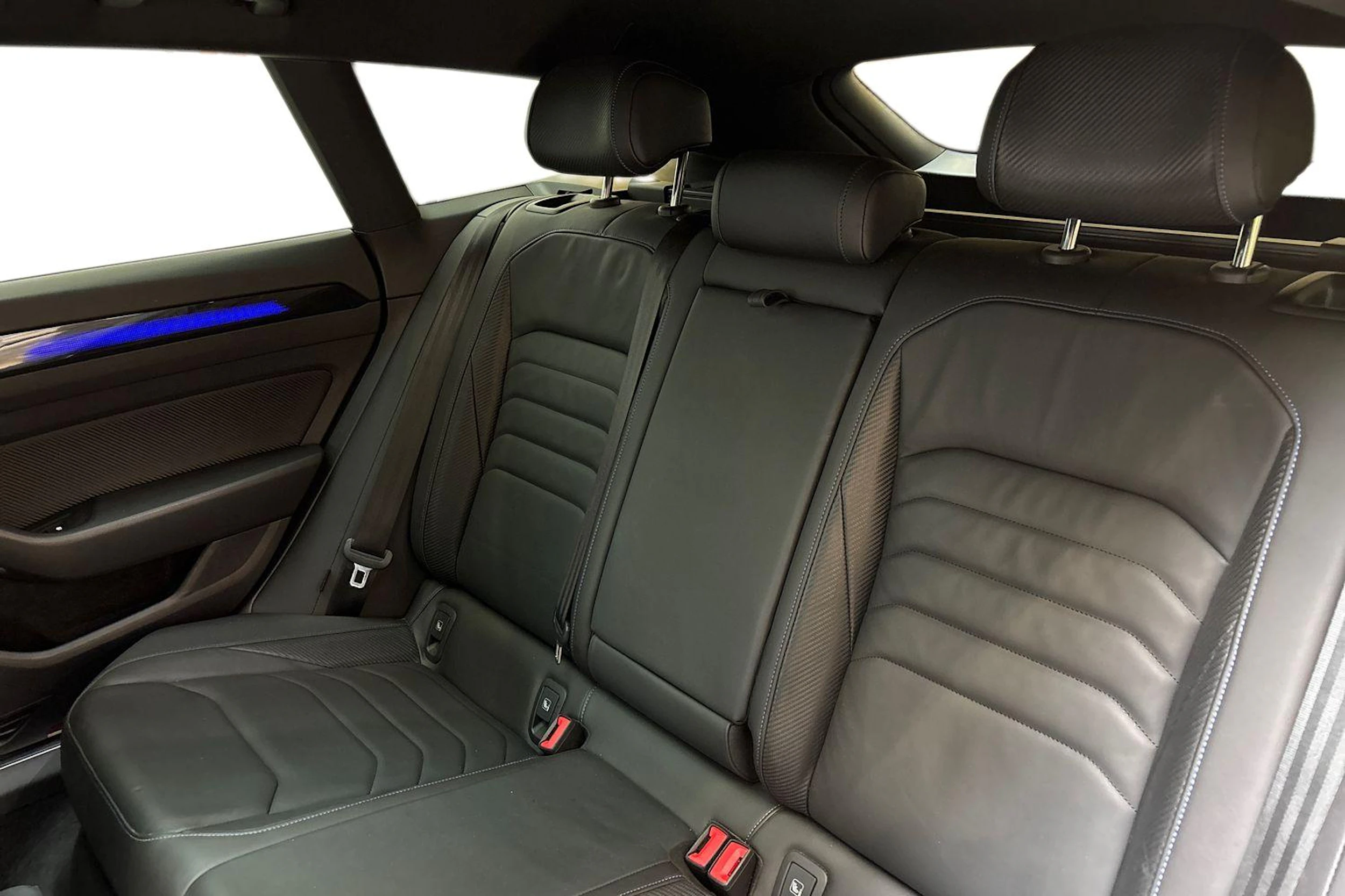 musta Volkswagen Arteon 2023 kuva 11.