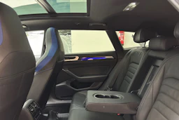 musta Volkswagen Arteon 2023 kuva 19.