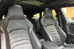 musta Volkswagen Arteon 2023 kuva 32.