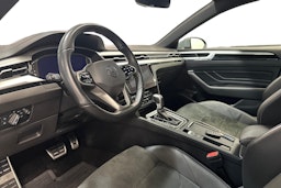 harmaa Volkswagen Arteon 2023 kuva 10.