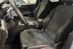 harmaa Volkswagen Arteon 2023 kuva 17.
