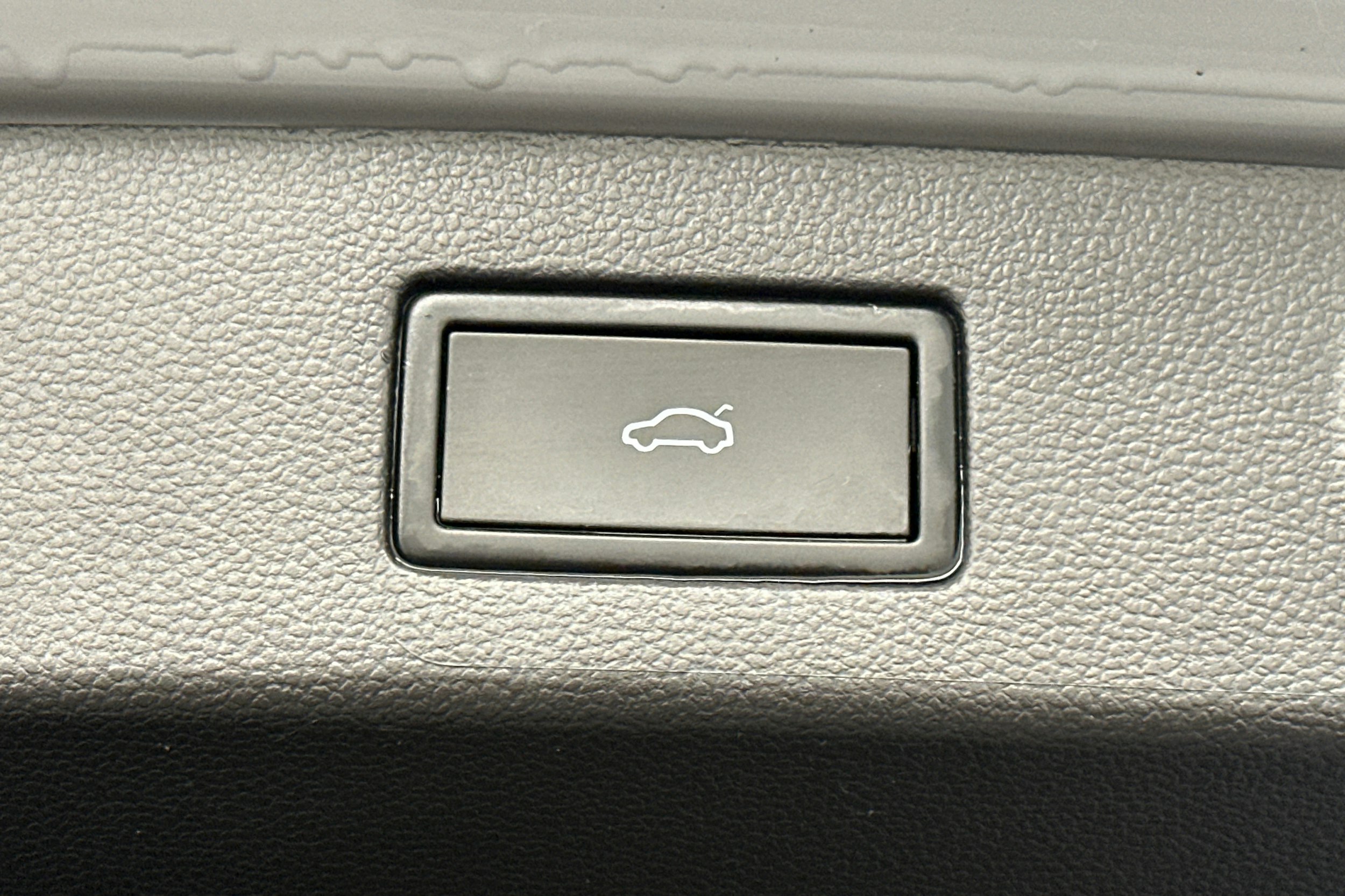 harmaa Volkswagen Arteon 2023 kuva 26.