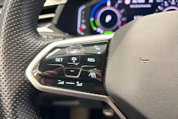 sininen Volkswagen Arteon 2023 kuva 14.