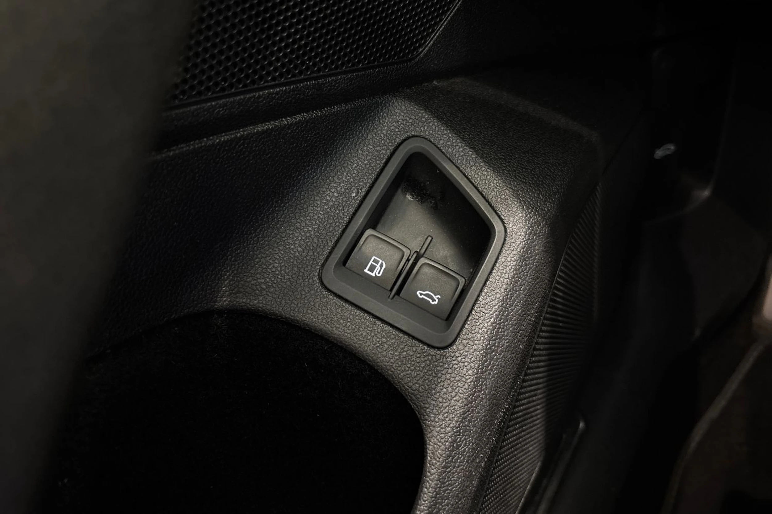 sininen Volkswagen Arteon 2023 kuva 18.