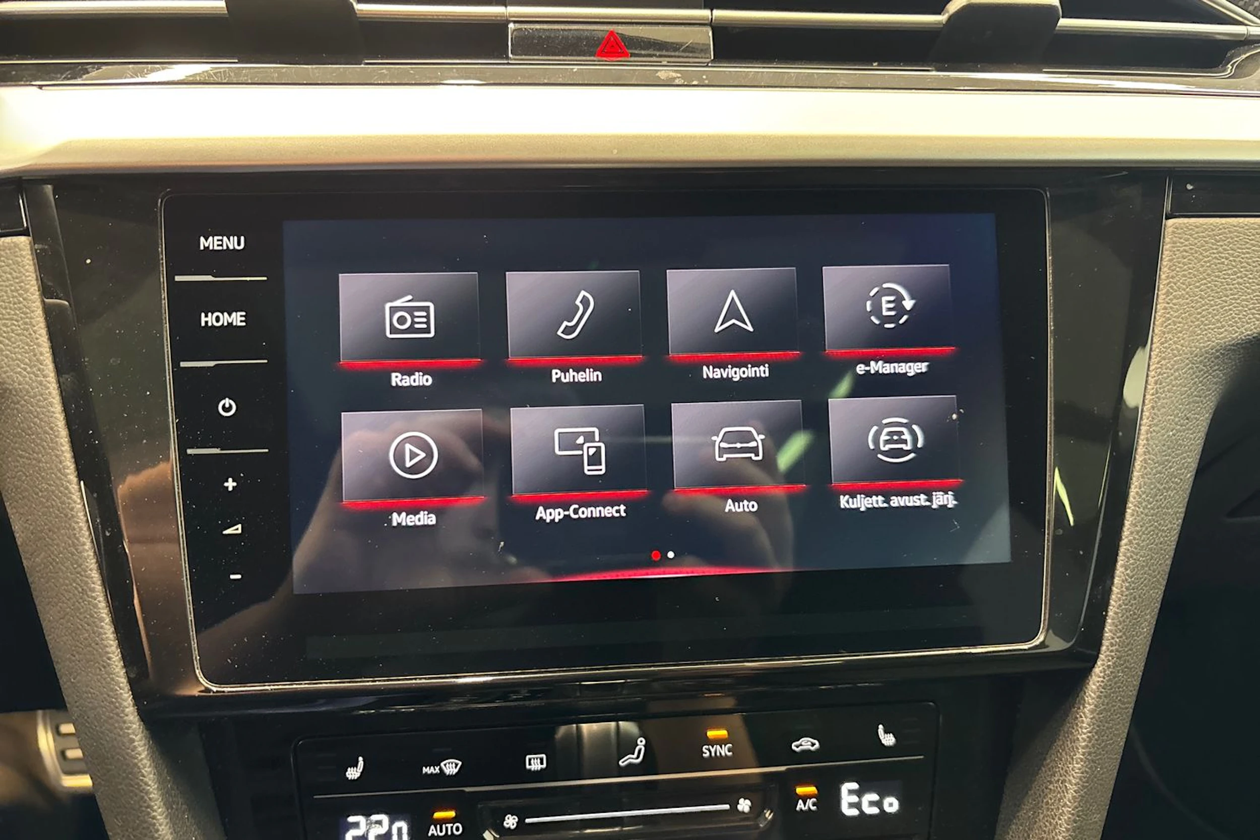 sininen Volkswagen Arteon 2023 kuva 20.