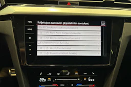 sininen Volkswagen Arteon 2023 kuva 22.