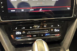 sininen Volkswagen Arteon 2023 kuva 26.