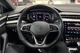 Sininen Volkswagen Arteon 2023 kuva 14.