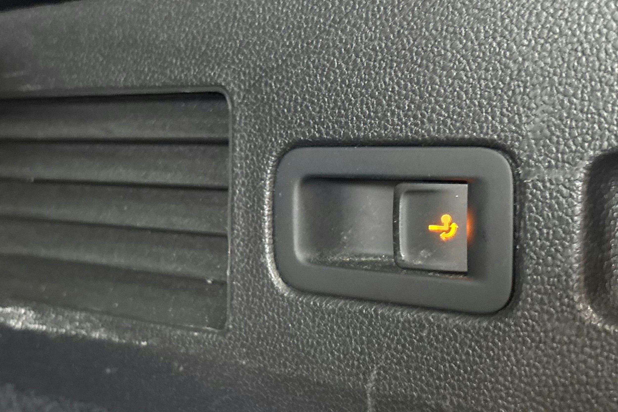 Sininen Volkswagen Arteon 2023 kuva 32.