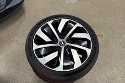 Sininen Volkswagen Arteon 2023 kuva 36.