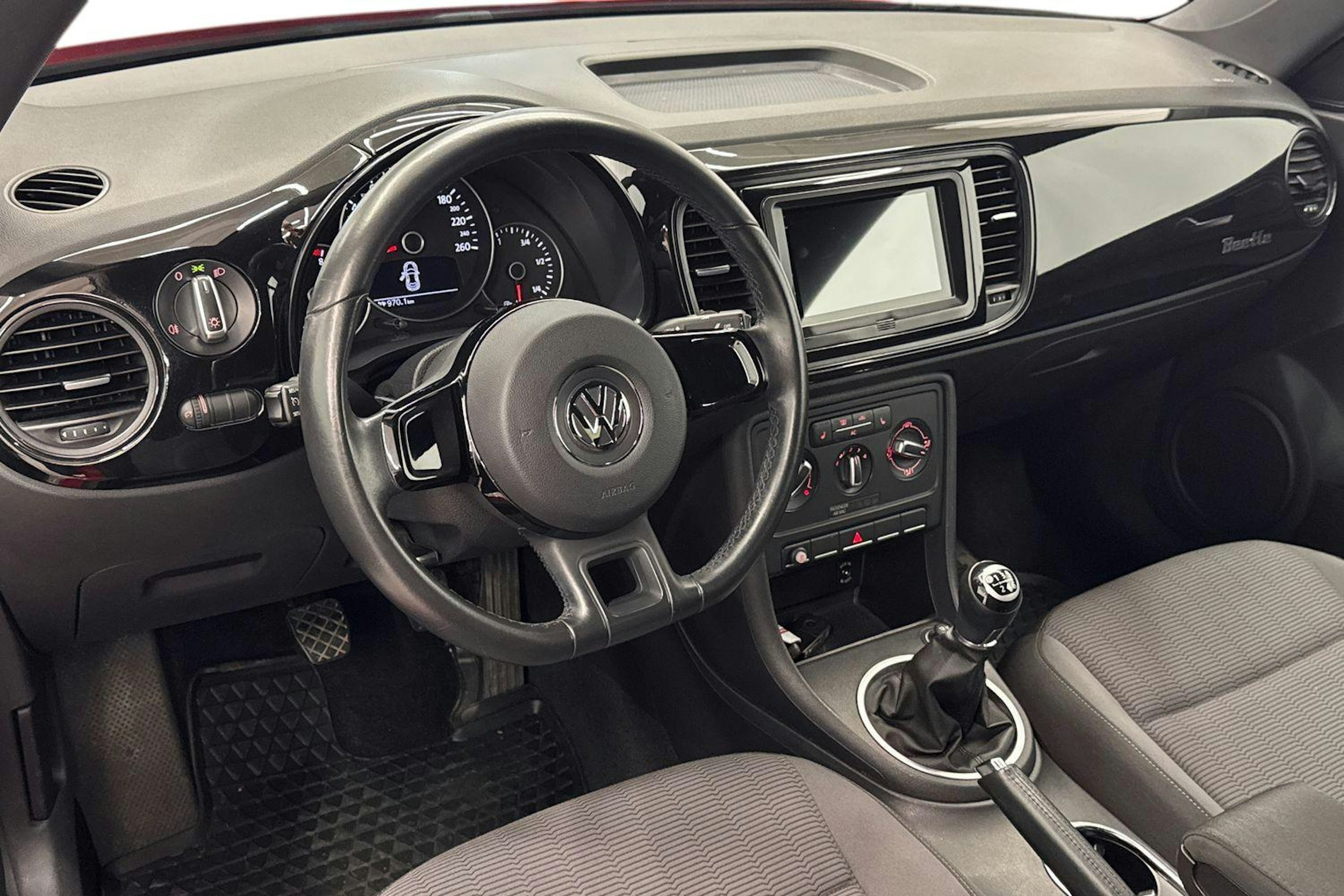 Punainen Volkswagen BEETLE 2012 kuva 6.
