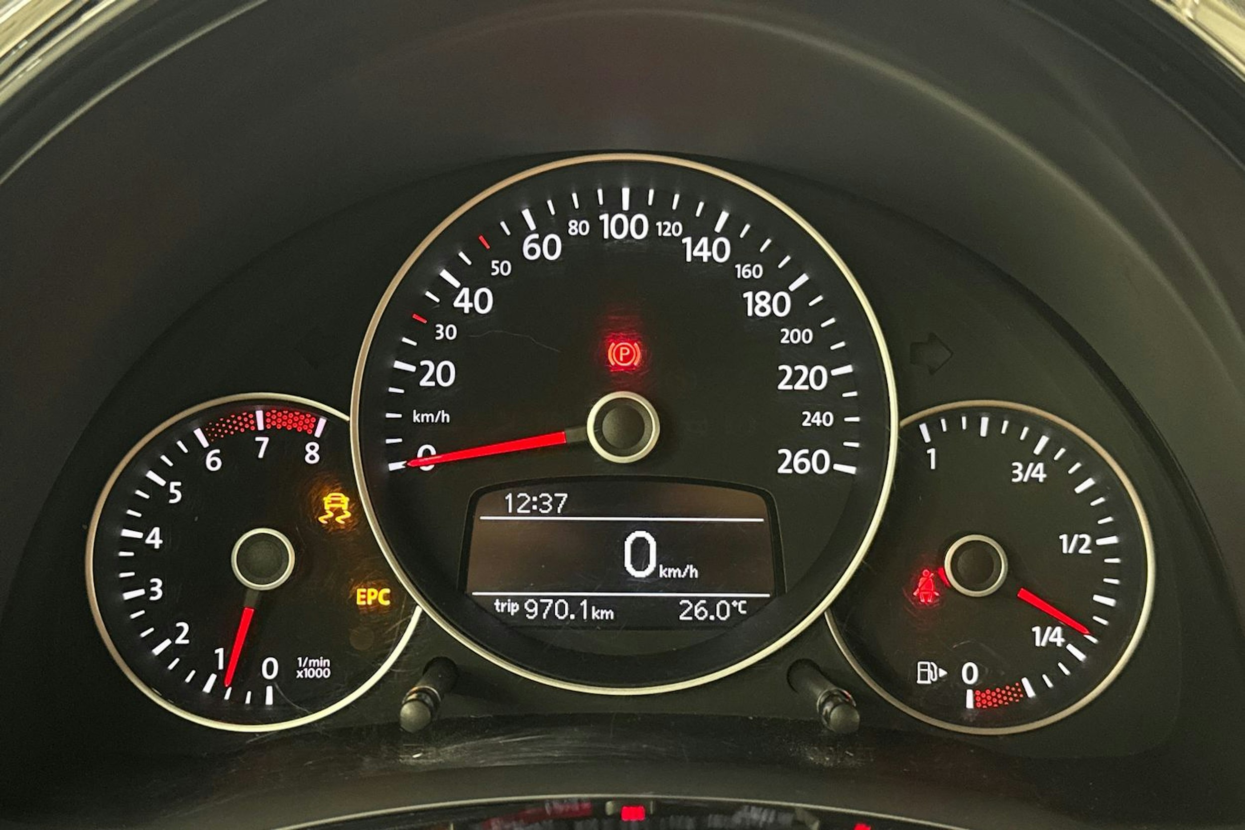 Punainen Volkswagen BEETLE 2012 kuva 13.