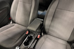 valkoinen Volkswagen Beetle 2012 kuva 20.