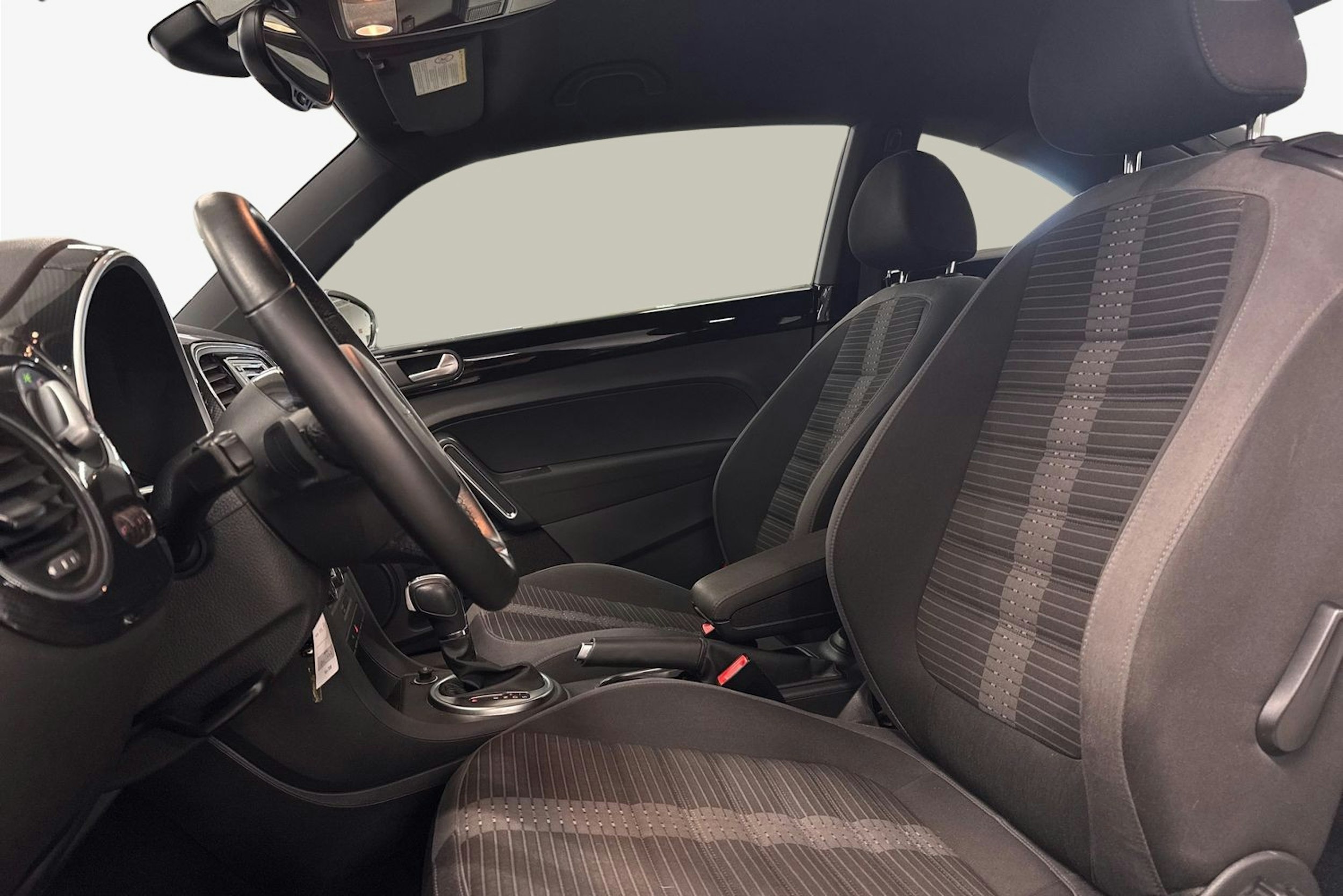 Harmaa Volkswagen BEETLE 2012 kuva 11.