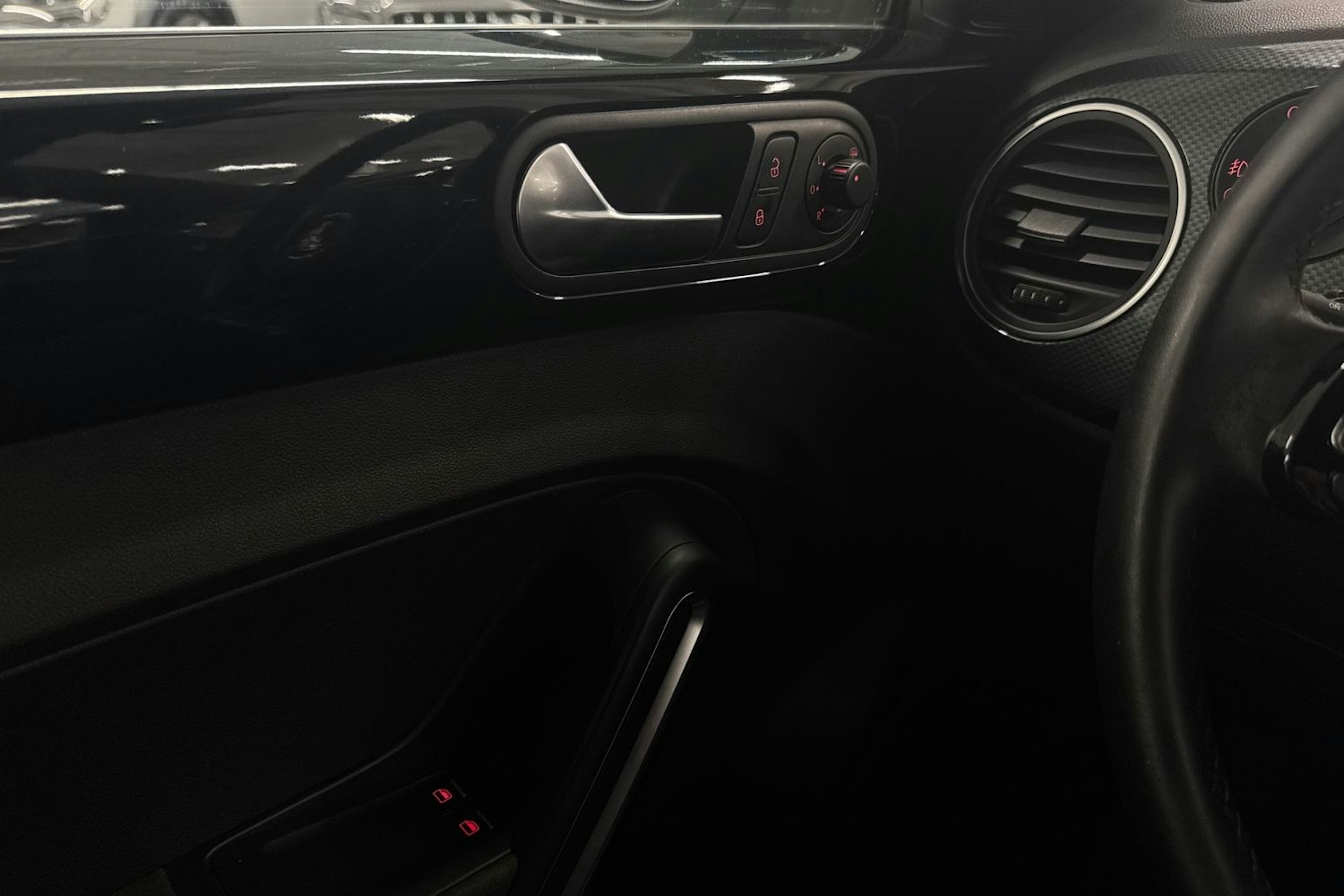 Harmaa Volkswagen BEETLE 2012 kuva 17.