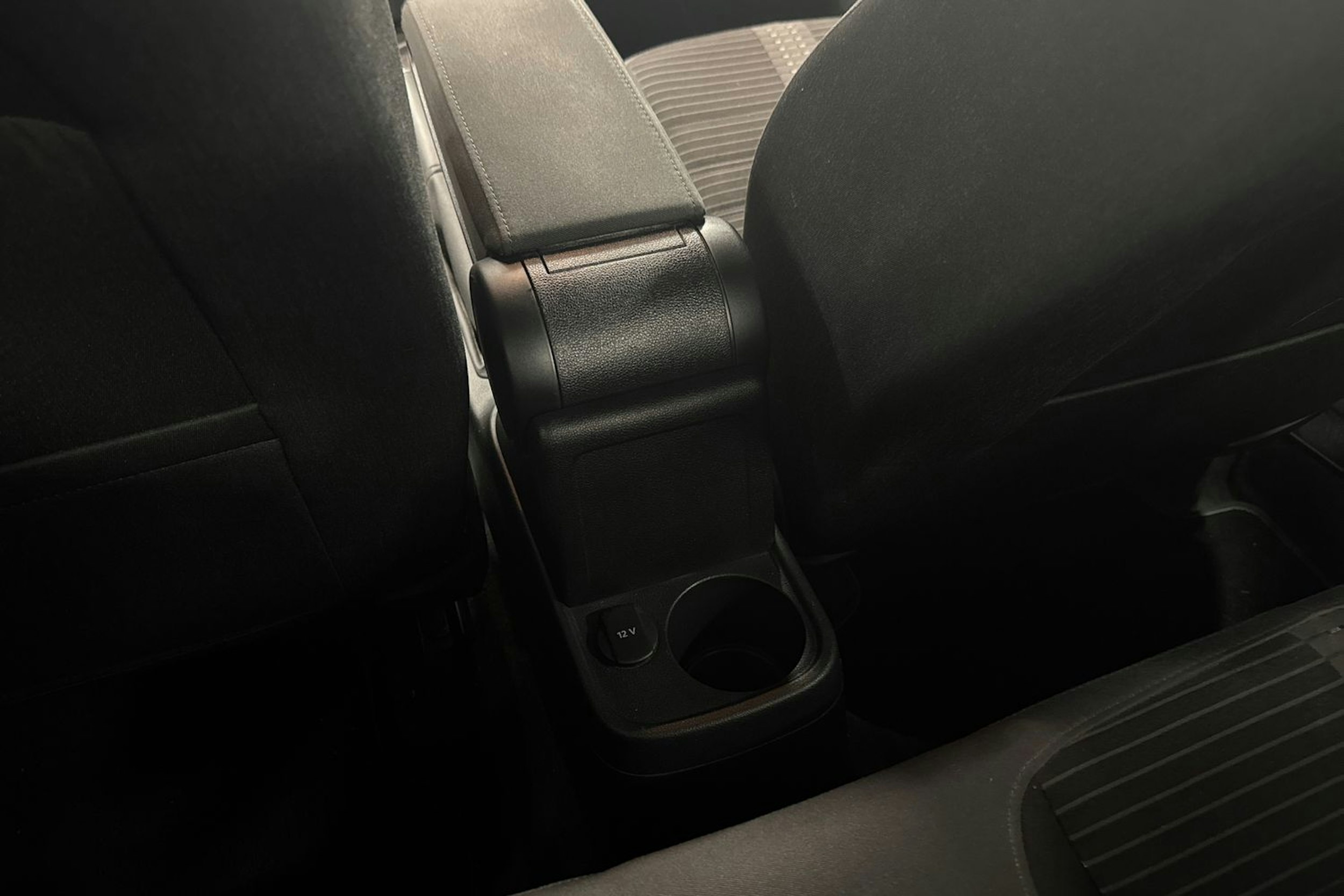 Harmaa Volkswagen BEETLE 2012 kuva 31.
