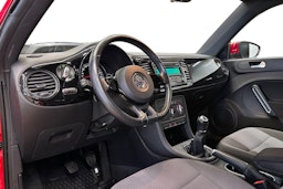 punainen Volkswagen Beetle 2012 kuva 7.