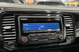 punainen Volkswagen Beetle 2012 kuva 16.