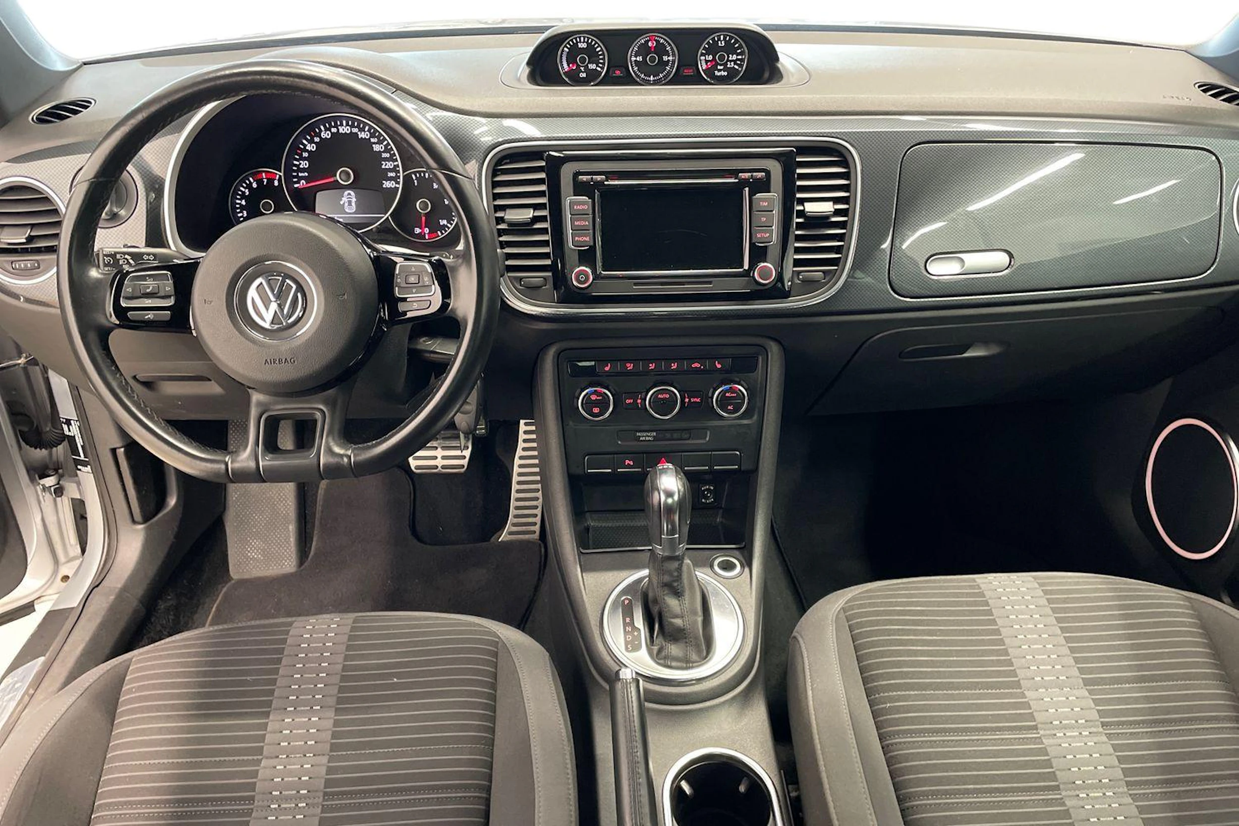 Harmaa Volkswagen BEETLE 2012 kuva 7.