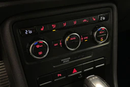 Harmaa Volkswagen BEETLE 2012 kuva 17.