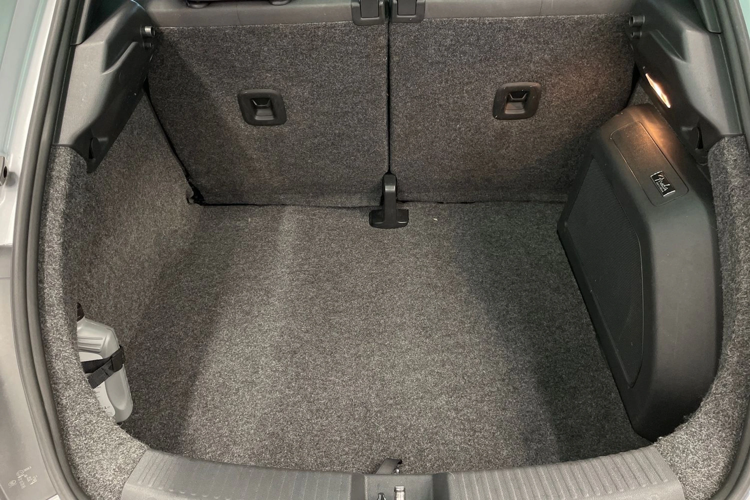 Harmaa Volkswagen BEETLE 2012 kuva 21.