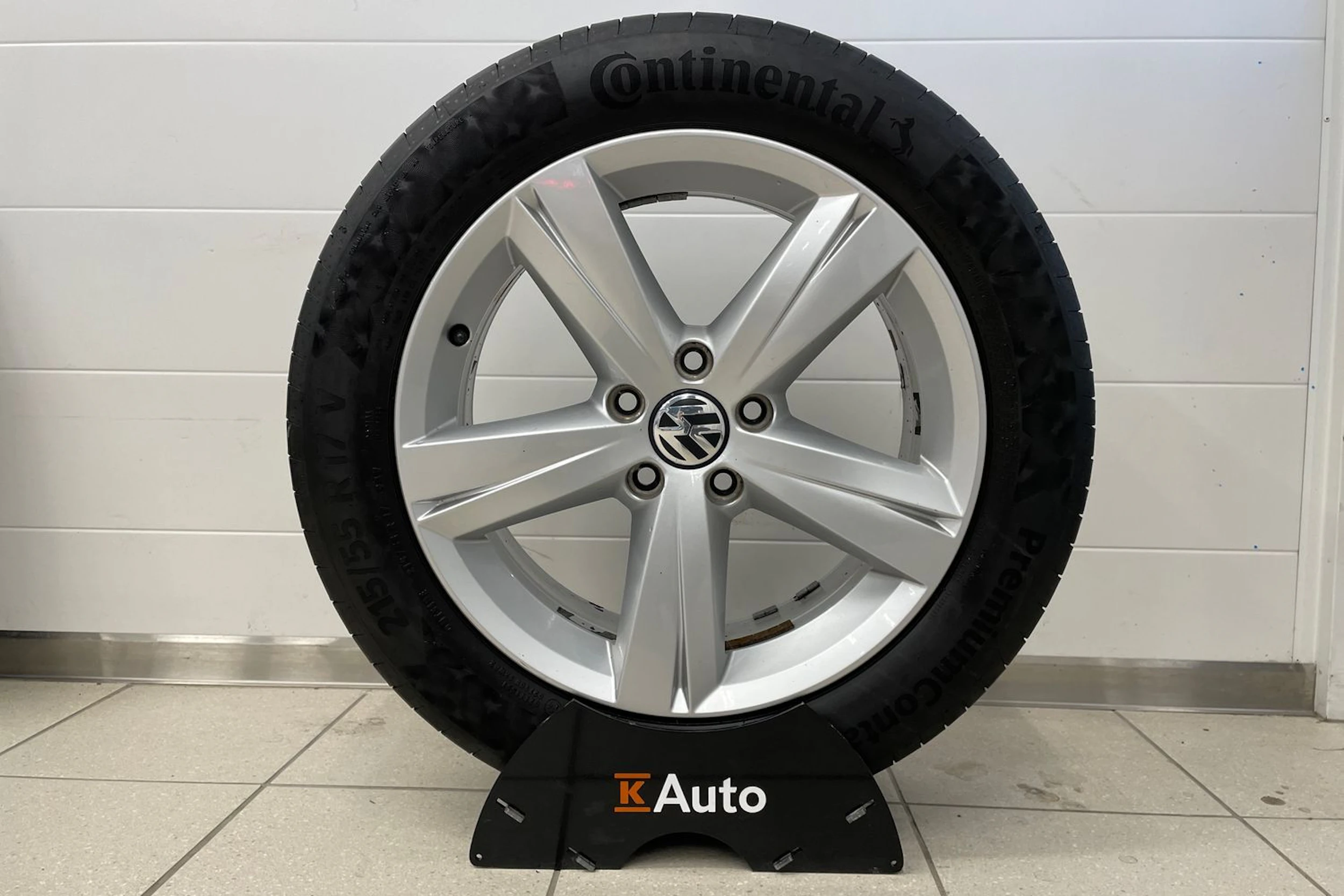 Harmaa Volkswagen BEETLE 2012 kuva 23.