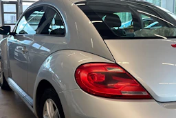 harmaa Volkswagen Beetle 2012 kuva 15.