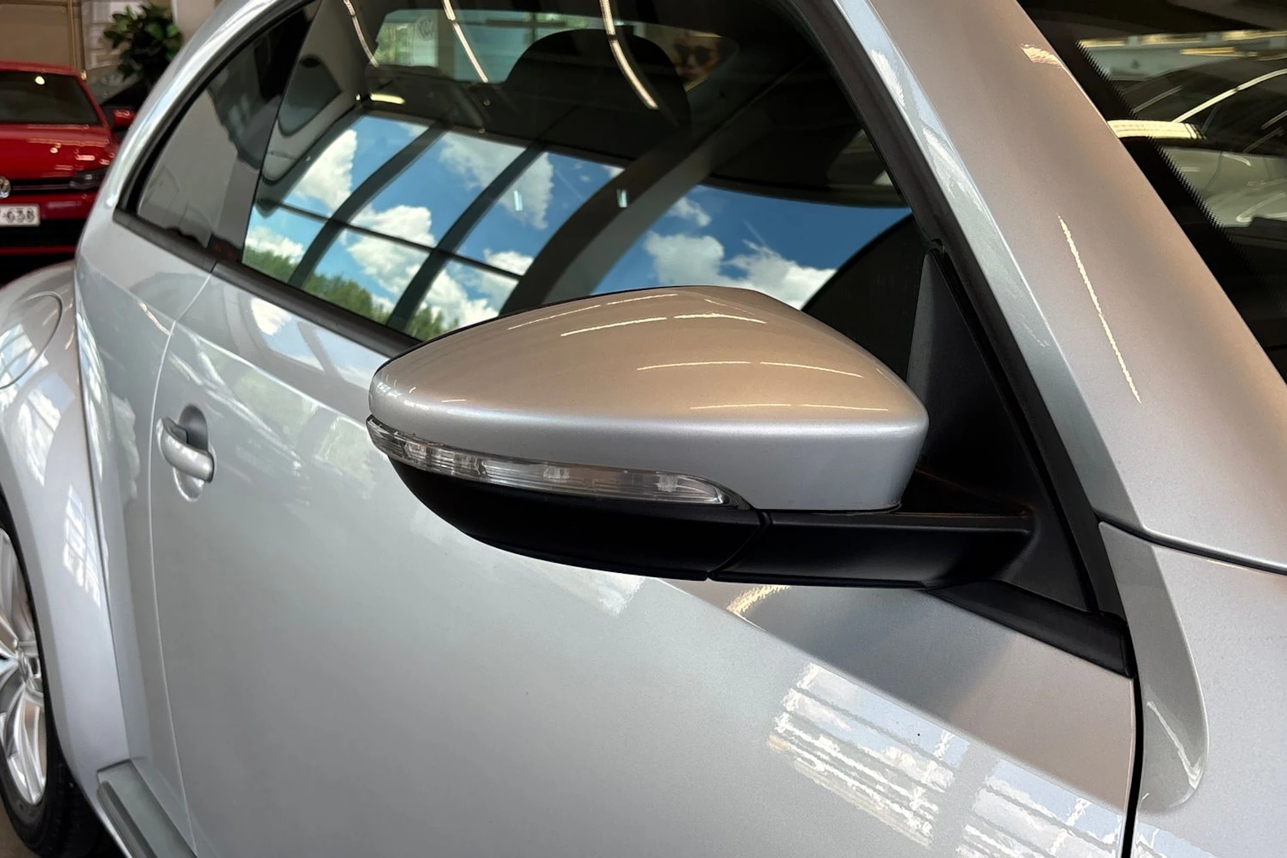 harmaa Volkswagen Beetle 2012 kuva 16.